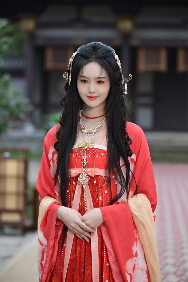 陶德燕《樊笼》诠释“蛇蝎美人” 颠覆演绎反派惊艳观众 陶德燕《樊笼》诠释“蛇蝎美人” 颠覆演绎反派惊艳观众 剧照3